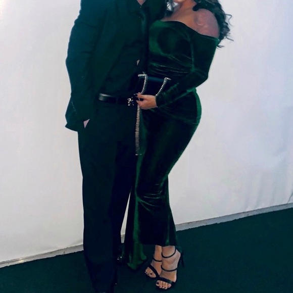 Velvet gown (wedding guest) - Picture 3 of 3